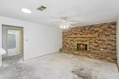 100 Oviedo St, Gulf Breeze, FL 32561 - Photo 11