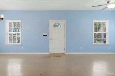 542 S 1st St, Pensacola, FL 32507 - Photo 11