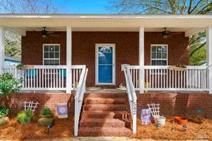 542 S 1st St, Pensacola, FL 32507 - Photo 5