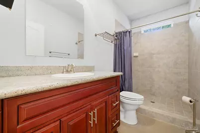 542 S 1st St, Pensacola, FL 32507 - Photo 33