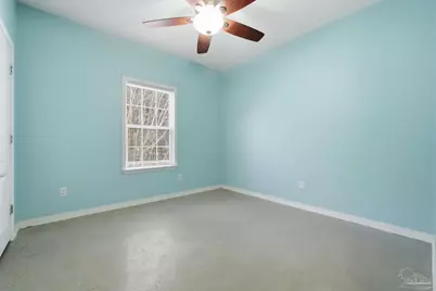 542 S 1st St, Pensacola, FL 32507 - Photo 31