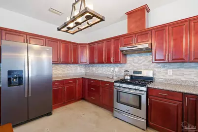 542 S 1st St, Pensacola, FL 32507 - Photo 23