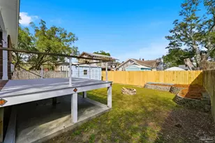 542 S 1st St, Pensacola, FL 32507 - Photo 33