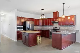 542 S 1st St, Pensacola, FL 32507 - Photo 17