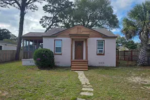 203 SE Syrcle Dr, Pensacola, FL 32507 - Photo 1