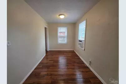 203 SE Syrcle Dr, Pensacola, FL 32507 - Photo 5