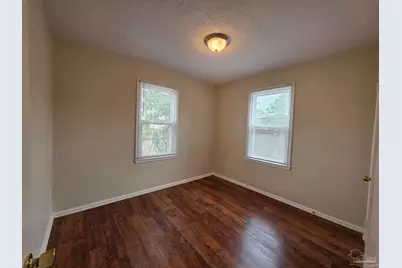 203 SE Syrcle Dr, Pensacola, FL 32507 - Photo 15