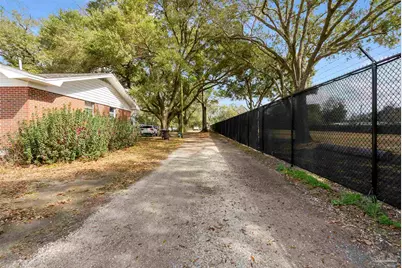 9250 Untreiner Ave, Pensacola, FL 32534 - Photo 15