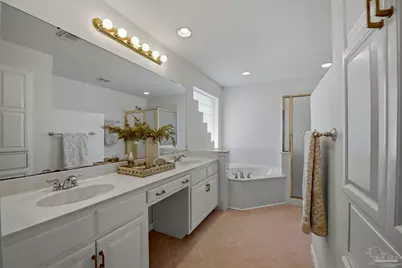 1522 Oak Shore Dr, Gulf Breeze, FL 32563 - Photo 17