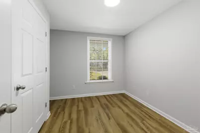 2049 N Roberts Cir, Cantonment, FL 32534 - Photo 13