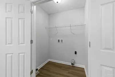 2049 N Roberts Cir, Cantonment, FL 32534 - Photo 11