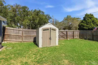 2049 N Roberts Cir, Cantonment, FL 32534 - Photo 31