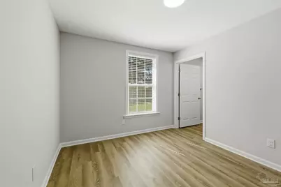 2049 N Roberts Cir, Cantonment, FL 32534 - Photo 21