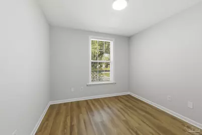 2049 N Roberts Cir, Cantonment, FL 32534 - Photo 17