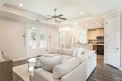 1018 Villa Venyce Ct, Gulf Breeze, FL 32563 - Photo 17