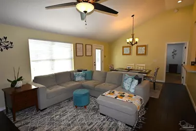 7409 Frankfort St, Navarre, FL 32566 - Photo 9