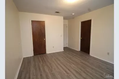 404 Oak Knoll Ln, Pensacola, FL 32506 - Photo 7