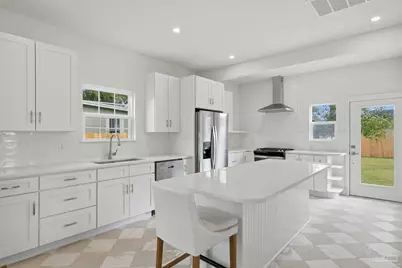 1109 E Gonzales St, Pensacola, FL 32503 - Photo 7