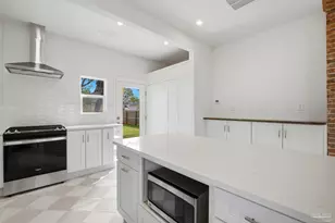 1109 E Gonzalez St, Pensacola, FL 32503 - Photo 11