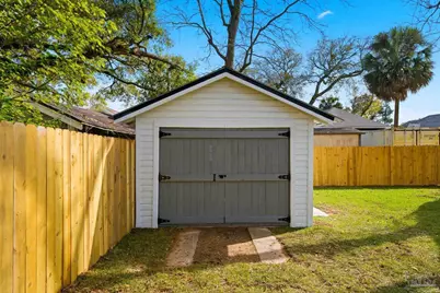 1109 E Gonzales St, Pensacola, FL 32503 - Photo 27