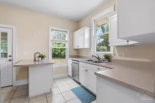 1114 E Lloyd St, Pensacola, FL 32503 - Photo 17