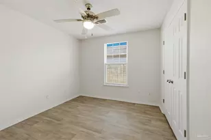 8909 Camshire Cir, Pensacola, FL 32507 - Photo 17