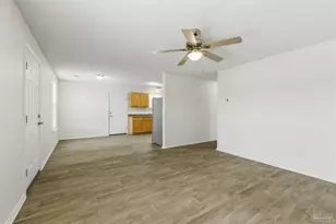 8909 Camshire Cir, Pensacola, FL 32507 - Photo 5