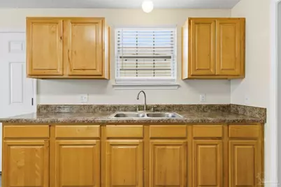 8909 Camshire Cir, Pensacola, FL 32507 - Photo 11