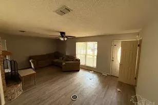 6844 Community Dr, Pensacola, FL 32526 - Photo 21