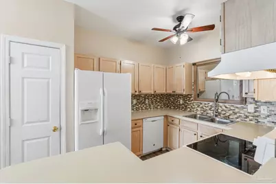 7242 Grimms Landing, Navarre, FL 32566 - Photo 23