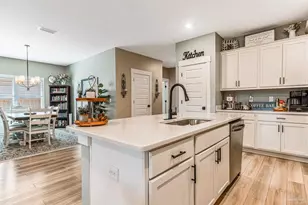 213 Camellia Dr, Cantonment, FL 32533 - Photo 5