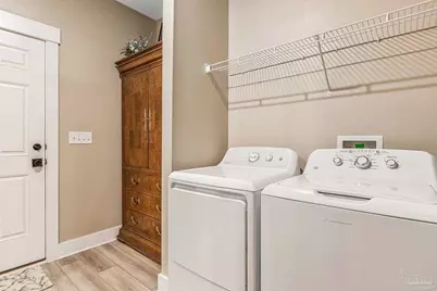 213 Camellia Dr, Cantonment, FL 32533 - Photo 17