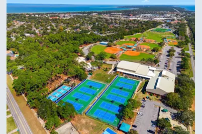 105 Bear Dr, Gulf Breeze, FL 32561 - Photo 29