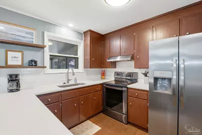 105 Bear Dr, Gulf Breeze, FL 32561 - Photo 7