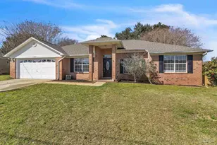 1723 Marseille Dr, Gulf Breeze, FL 32563 - Photo 1