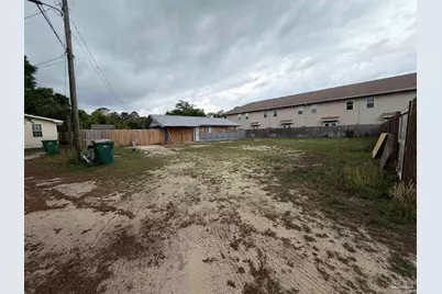 142B Rickey Ave, Fort Walton Beach, FL 32547 - Photo 9