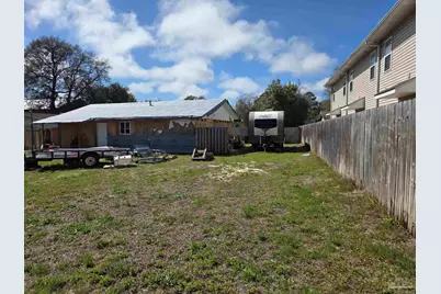 142B Rickey Ave, Fort Walton Beach, FL 32547 - Photo 3