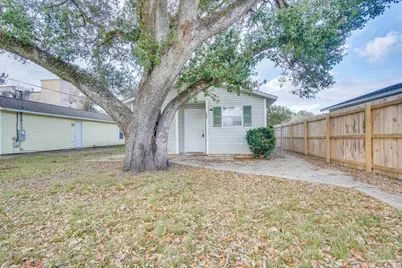 1880 Godfrey St, Pensacola, FL 32501 - Photo 3