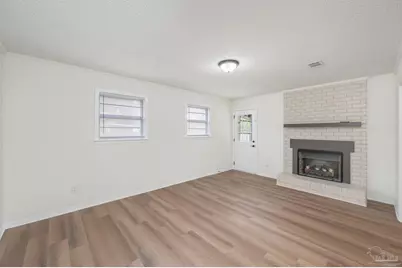 4960 La Ventana Ct, Bellview, FL 32526 - Photo 11