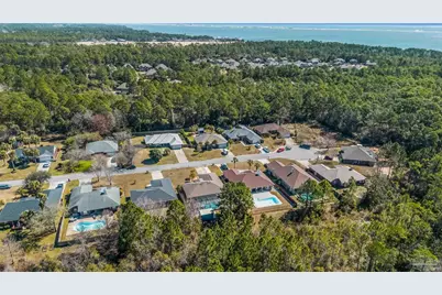 1677 Village Pkwy, Gulf Breeze, FL 32561 - Photo 45