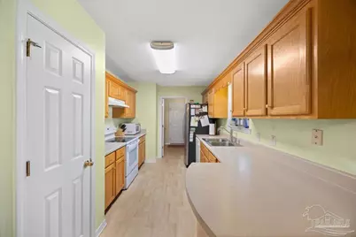 6892 Yucatan St, Milton, FL 32570 - Photo 15