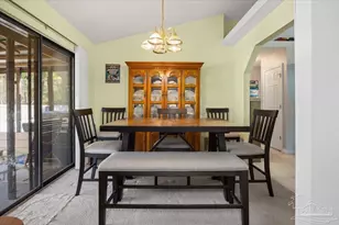 6892 Yucatan St, Milton, FL 32570 - Photo 7