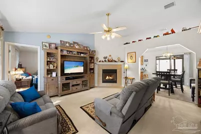 6892 Yucatan St, Milton, FL 32570 - Photo 5