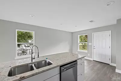 519 Bayliss Ct, Pensacola, FL 32505 - Photo 11