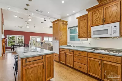 2624 San Antonio Dr, Milton, FL 32583 - Photo 23