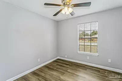 6931 Falcon Dr, Pensacola, FL 32526 - Photo 23