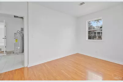 8090 Tippin Ave, Pensacola, FL 32514 - Photo 17