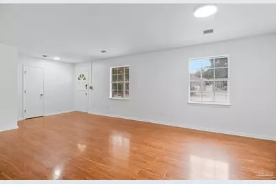 8090 Tippin Ave, Pensacola, FL 32514 - Photo 5