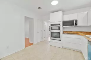 8090 Tippin Ave, Pensacola, FL 32514 - Photo 11