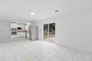 8090 Tippin Ave, Pensacola, FL 32514 - Photo 13